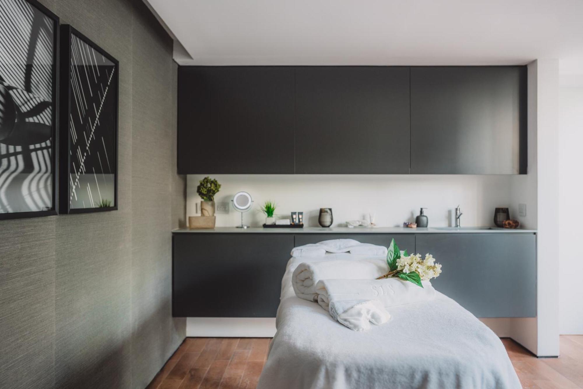 Sls Buenos Aires Puerto Madero Hotel ภายนอก รูปภาพ Treatment room at The White Room
